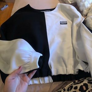 Super cute adidas women’s top